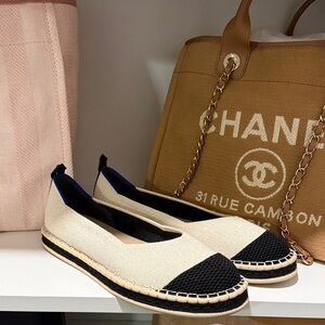Rothy’s Women's Black and Cream Espadrilles